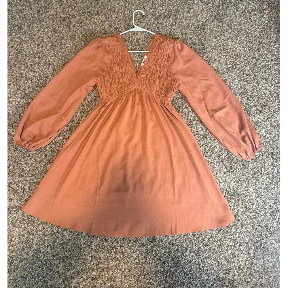 Magnolia Boutique Camel Smocked V-Neck Long Sleeve Mini Dress Size M